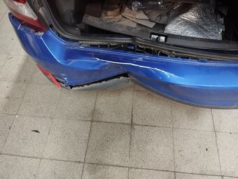Škoda Rapid .1.6tdi 77kw r.v.11/2013 naj 164 tisic - 5