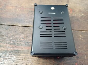 Měnič HQ P.SUP.37-HQ 220V na 110V 300W - 5