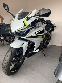 Honda CBR 500RR - 5