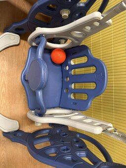 Dětská skluzavka se skládací houpačkou a košem – TOP STAV - 5