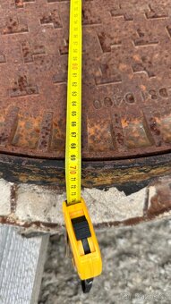 Silniční litinový poklop LD81 D400 - 5