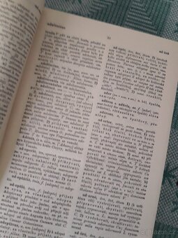 Latinsko-Český slovník r1941 - 5