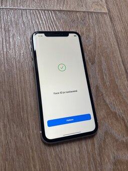 Apple iPhone Xr 64GB bílý - 5
