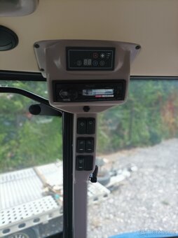 Traktor Farmtrac 555 DTc V - 5