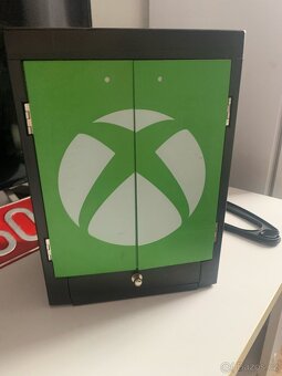 Prodám hry na Nintendo+ stojan na hry - 5