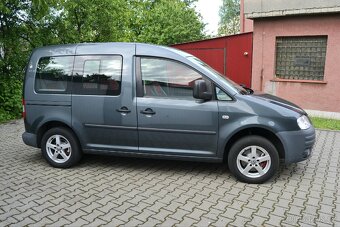 Volkswagen Caddy Life 1.4Mpi 59kw 7míst rok 2009 - 5