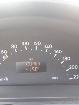 Mercedes-Benz A - 5