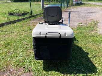 Zahradní traktor Toro , Karsit - 5