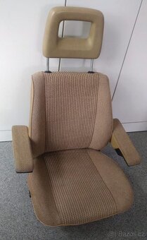 Různé barvy opěrky hlavy VW T3, T3 Syncro originál - 5