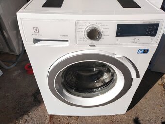 Prodám plně funkční dig.pračku zn. Electrolux--8kg--DOVEZU- - 5