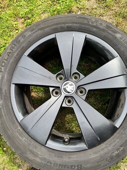 TRITON 5x112 ET41 R17 6,5J - Černá metalíza - 5