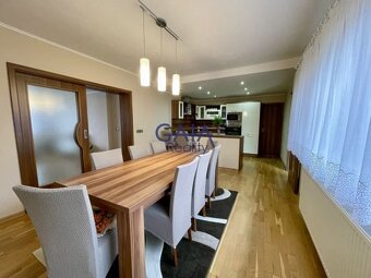 Sudoměřice - Rodinný dům se dvěma byty - 272m2 - 5