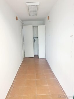 Pronájem nebytového prostoru – prodejna Olomouc - 5