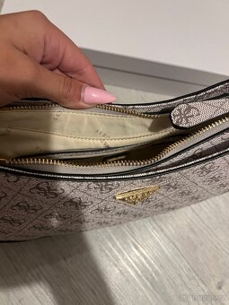 GUESS krémová kabelka - 5