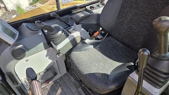 Prodám zánovní minirypadlo CAT 304e2 CR 4t - 5