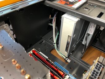 Herní PC s Windows 11 – ideální pro hraní i práci - 5