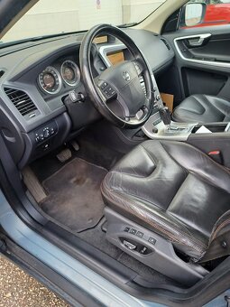 Prodám Volvo XC60 D5. Nová cena - 5