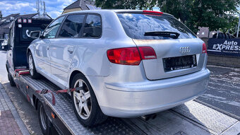Vůz na náhradní díly Audi A3 8P sportback 2006 AXX HUT LY7W - 5