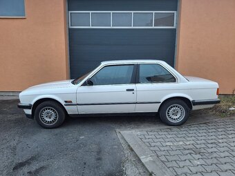 BMW E30 320i Coupe 1983 - 5