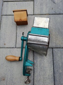 Starý mlýnek na strouhanku - 5