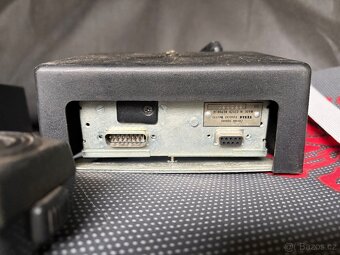 Dobové retro majáky na stará služební auta - 5