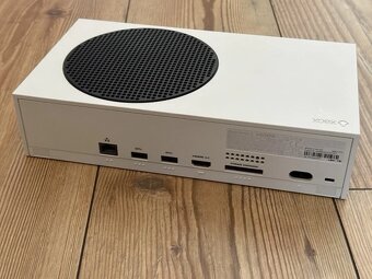 Xbox Series X - 5