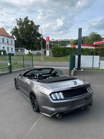 Ford Mustang GT 5.0 Convertible - 5