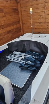 Motorový člun po kompletní rekonstrukci + vlek + motor 23hp - 5