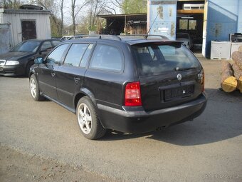 Skoda Octavia RS1 Kombi - 5