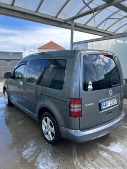 VW Caddy 1.6 tdi DSG - 5