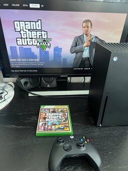 Xbox Series X s mechanikou + GTA V XSX verze a příslušenství - 5