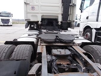 Tahač návěsů DAF LD - 5
