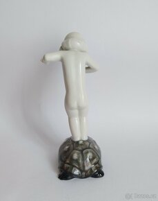 Putto stojící na želvně - Rosenthal - 5