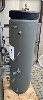 Akumulační nádobu s vnořeným zásobníkem teplé vody - 5