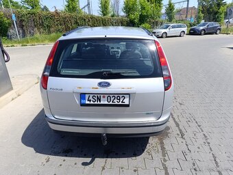 Ford Focus 1,6 combi - 5