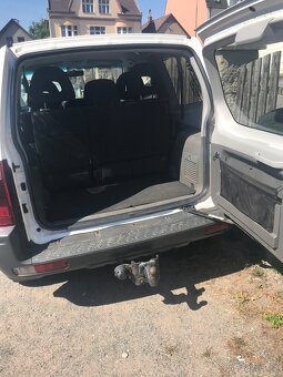 Mitsubishi Pajero 2.5 TDi - 5