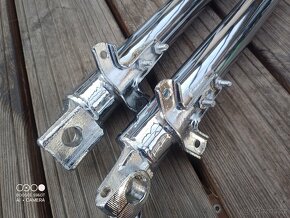 Jawa 250, 350 kývačka spodky vidlic po renovaci - 5