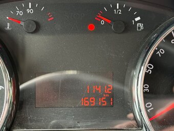Peugeot 5008 - 7 míst - 5