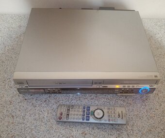 ⚠️VHS-HDD-DVD rekordér Panasonic DMR-EH80 - 5