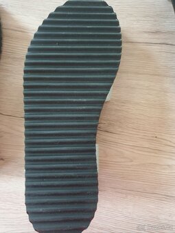 Stříbrné sandály na platformě zn.Perky - 5