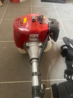 Křovinořez benzinový Hecht 135 BTS - 5