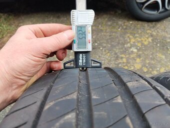 215/65 R 16 102H Michelin - 5