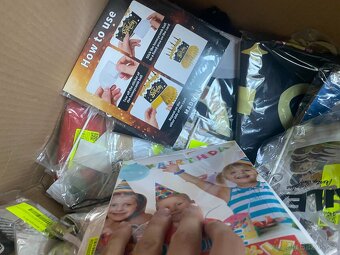 Mystery box (mix narozeninových/párty dekorací + elektro) - 5