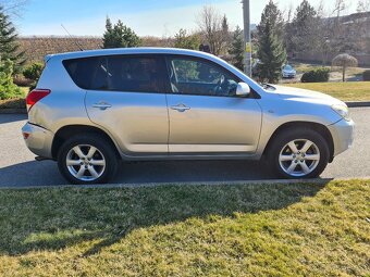 Toyota Rav4 2,0 VVT-i 112kW 4x4 NAVI - 5