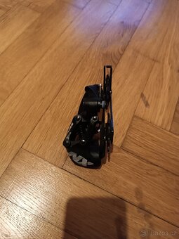 Přehazovačka(y) SRAM NX Eagle 12 rychlostí - 5