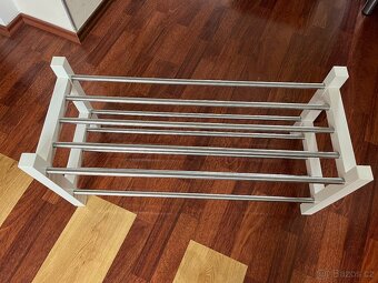 IKEA TJUSIG botník - 5
