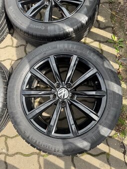 ORIGINÁL Alu Volkswagen London R17, 5x112 - TOP, LETNÍ PNEU - 5