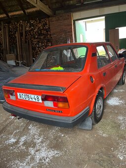 Škoda 105 M1 - 5