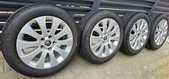 Originál alu ŠKODA Superb 2 5x112 215/55 R17 zimní - 6,5mm - 5