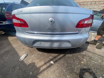 Škoda Superb 2, r.v.2008, kód barvy9156 - 5